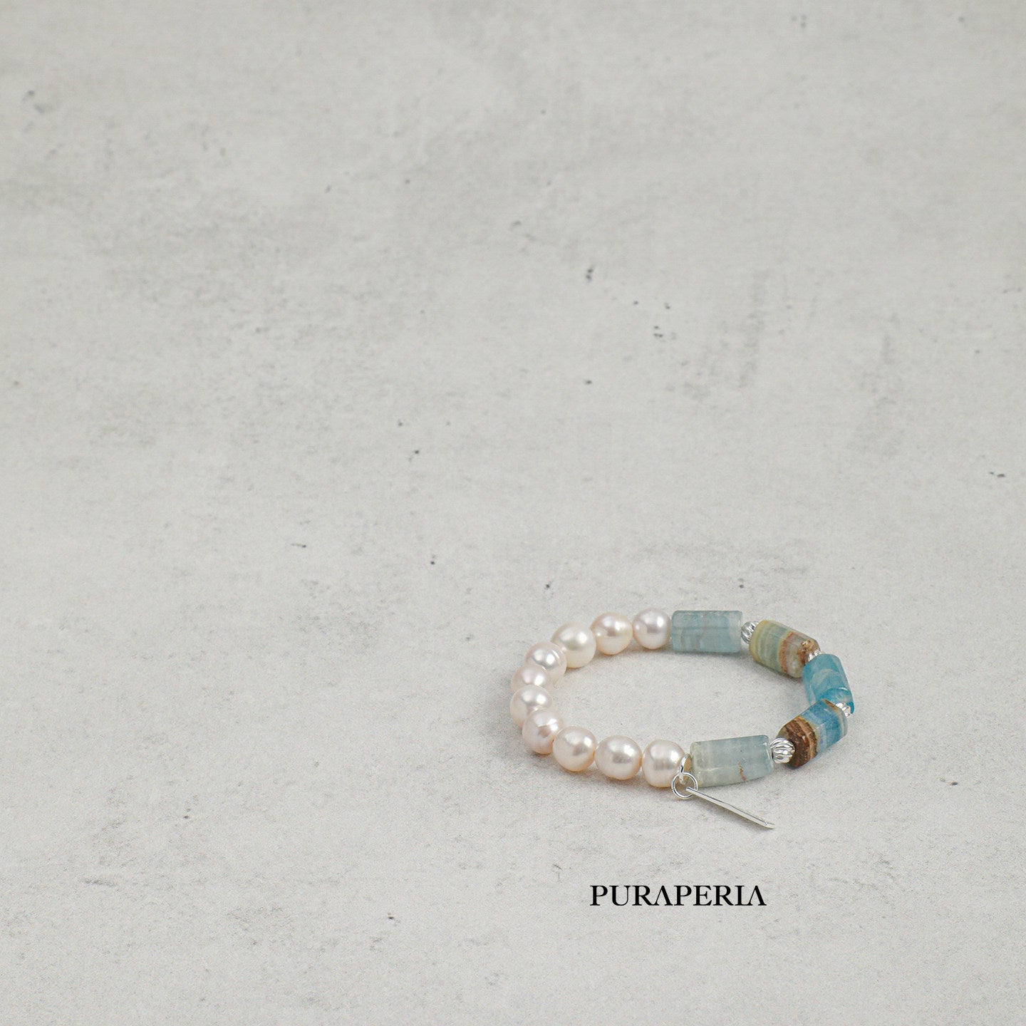 Minimalist Round Pearl & Blue Lace Agate Bracelet